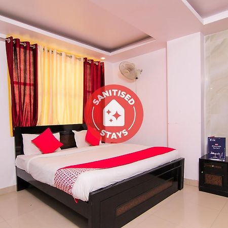 Collection O 4731 Hotel Surya Continental Lakhnau Kültér fotó