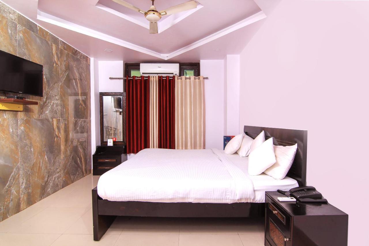 Collection O 4731 Hotel Surya Continental Lakhnau Kültér fotó