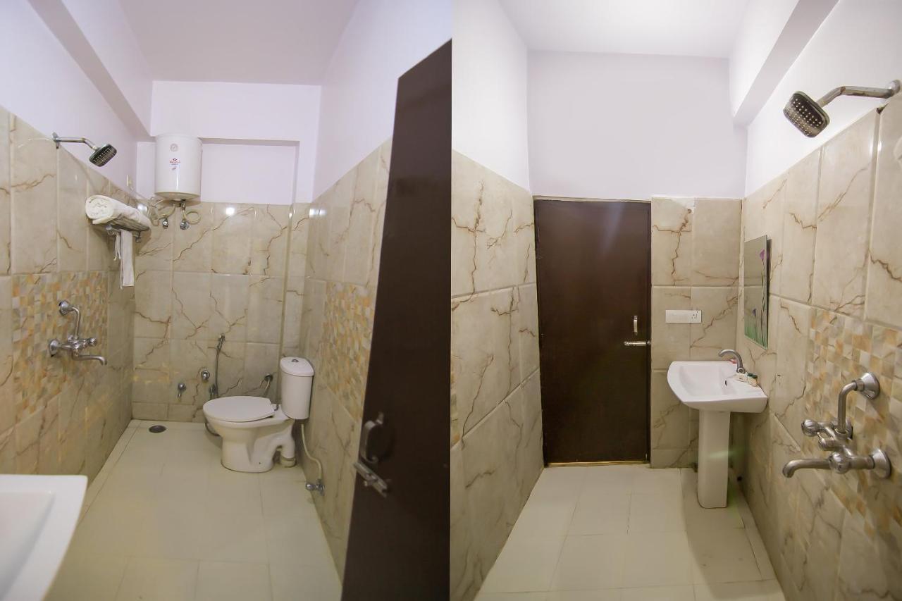 Collection O 4731 Hotel Surya Continental Lakhnau Kültér fotó